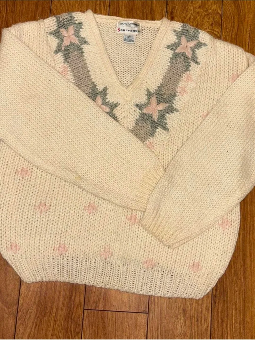 Vintage Cream and pink floral hand knitted sweater - Picture 5 of 6